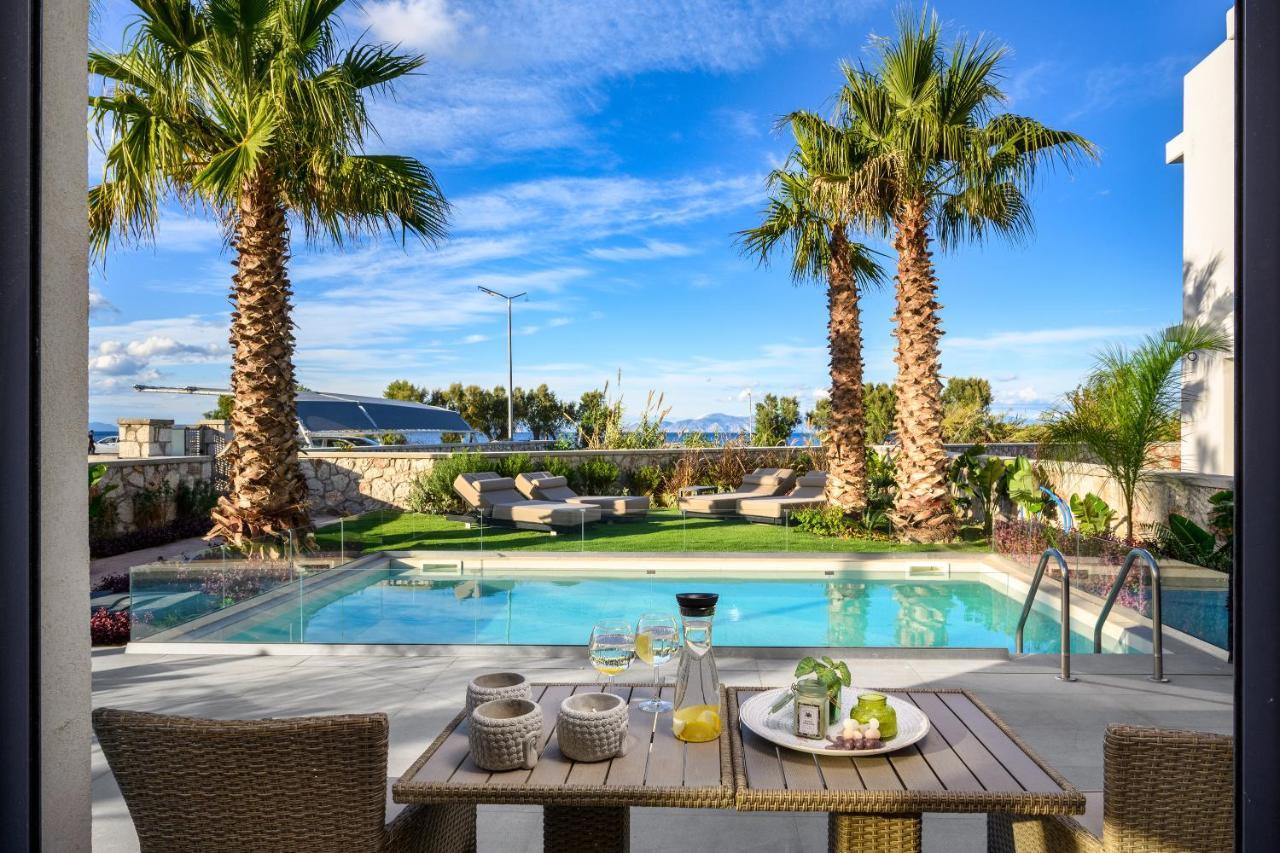 Penelope Beachfront Villa Kremasti  Luaran gambar