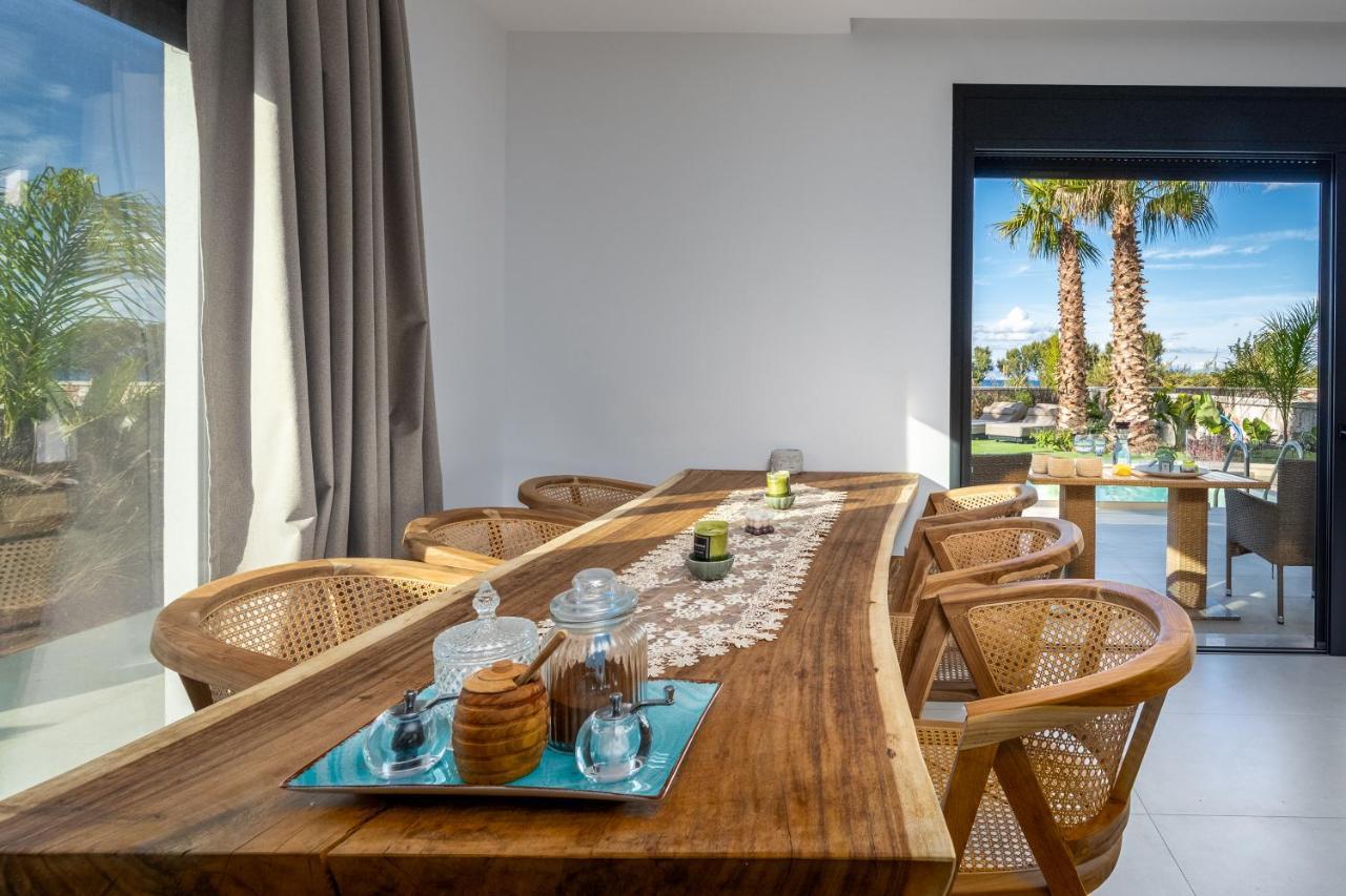 Penelope Beachfront Villa Kremasti  Luaran gambar