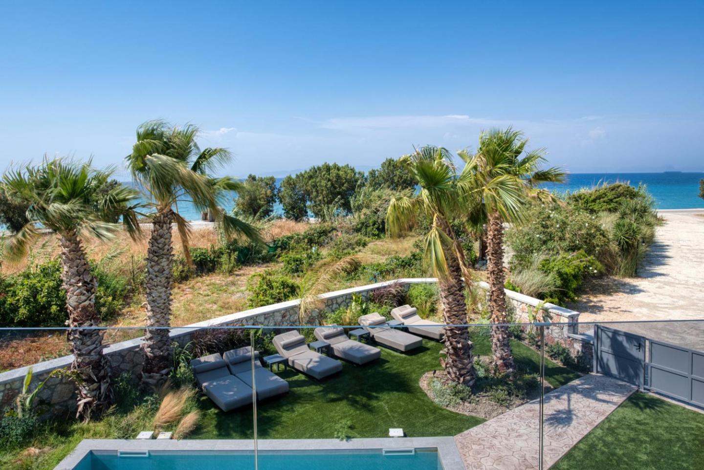 Penelope Beachfront Villa Kremasti  Luaran gambar